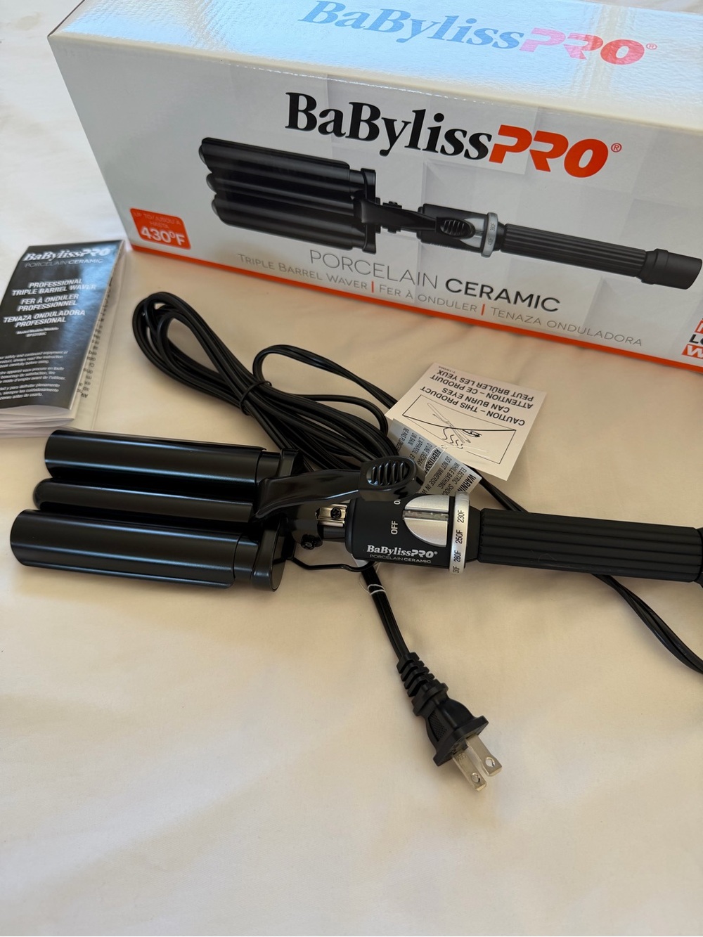 BaBylissPRO Porcelain Ceramic Triple Barrel Waver - Picture 6 of 8